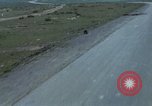 Standbild Flüchtlinge Hue Vietnam, 1972, aus Sekunde 13 historischem Filmmaterial Videoclip 65675045883