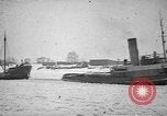 Immagine di Civili russi Pietrogrado Russia, 1919, secondo 4 filmato di repertorio 65675045911