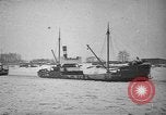 Immagine di Civili russi Pietrogrado Russia, 1919, secondo 12 filmato di repertorio 65675045911