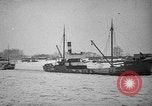 Immagine di Civili russi Pietrogrado Russia, 1919, secondo 13 filmato di repertorio 65675045911
