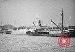 Immagine di Civili russi Pietrogrado Russia, 1919, secondo 14 filmato di repertorio 65675045911