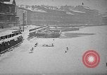 Immagine di Civili russi Pietrogrado Russia, 1919, secondo 16 filmato di repertorio 65675045911