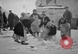 Image Civils russes après Première Guerre Mondiale Petrograd Russie, 1919, de la seconde 35 séquences d'archives historiques vidéo 65675045912