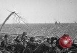 Standbild belgischen Truppen Ramscapelle Belgien, 1914, aus Sekunde 10 historischem Filmmaterial Videoclip 65675045914