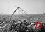 Standbild belgischen Truppen Ramscapelle Belgien, 1914, aus Sekunde 26 historischem Filmmaterial Videoclip 65675045914