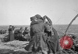 Standbild belgischen Truppen Ramscapelle Belgien, 1914, aus Sekunde 56 historischem Filmmaterial Videoclip 65675045914