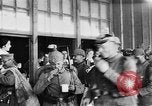 Standbild Die deutschen Soldaten an Bord zug Welt Wr 1 Deutschland, 1915, aus Sekunde 41 historischem Filmmaterial Videoclip 65675045924