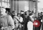 Standbild Die deutschen Soldaten an Bord zug Welt Wr 1 Deutschland, 1915, aus Sekunde 49 historischem Filmmaterial Videoclip 65675045924