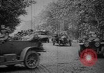 Immagine di Camion militari Germania, 1915, secondo 36 filmato di repertorio 65675045926