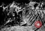 Standbild deutsche Soldaten Ostpreußen, 1915, aus Sekunde 42 historischem Filmmaterial Videoclip 65675045928