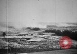 Image Attaque d'artillerie Première Guerre Mondiale sur des positions allemandes France, 1916, de la seconde 32 séquences d'archives historiques vidéo 65675045935