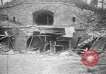 Standbild verlassenen Fort Conde Soissons Frankreich, 1917, aus Sekunde 11 historischem Filmmaterial Videoclip 65675045937
