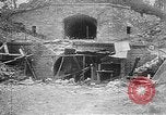 Standbild verlassenen Fort Conde Soissons Frankreich, 1917, aus Sekunde 12 historischem Filmmaterial Videoclip 65675045937