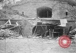 Standbild verlassenen Fort Conde Soissons Frankreich, 1917, aus Sekunde 13 historischem Filmmaterial Videoclip 65675045937