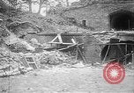 Standbild verlassenen Fort Conde Soissons Frankreich, 1917, aus Sekunde 17 historischem Filmmaterial Videoclip 65675045937