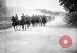 Standbild German Horse Kavallerie Einheit Frankreich, 1915, aus Sekunde 5 historischem Filmmaterial Videoclip 65675045939