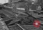 Standbild beschädigte Eisenbahn Deutschland, 1915, aus Sekunde 6 historischem Filmmaterial Videoclip 65675045942