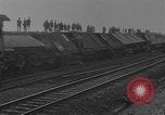 Standbild beschädigte Eisenbahn Deutschland, 1915, aus Sekunde 11 historischem Filmmaterial Videoclip 65675045942