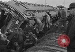 Standbild beschädigte Eisenbahn Deutschland, 1915, aus Sekunde 14 historischem Filmmaterial Videoclip 65675045942