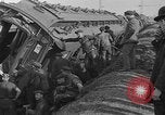 Standbild beschädigte Eisenbahn Deutschland, 1915, aus Sekunde 17 historischem Filmmaterial Videoclip 65675045942
