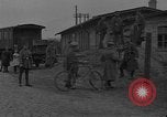 Standbild beschädigte Eisenbahn Deutschland, 1915, aus Sekunde 20 historischem Filmmaterial Videoclip 65675045942