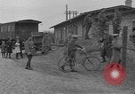 Standbild beschädigte Eisenbahn Deutschland, 1915, aus Sekunde 21 historischem Filmmaterial Videoclip 65675045942