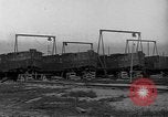 Immagine di Chiatte a un cantiere United States USA, 1916, secondo 5 filmato di repertorio 65675045945