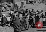 Immagine di American YMCA lavoratore La Russia, 1917, secondo 3 filmato di repertorio 65675045946