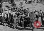 Immagine di American YMCA lavoratore La Russia, 1917, secondo 4 filmato di repertorio 65675045946