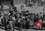 Immagine di American YMCA lavoratore La Russia, 1917, secondo 9 filmato di repertorio 65675045946