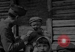 Immagine di American YMCA lavoratore La Russia, 1917, secondo 13 filmato di repertorio 65675045946