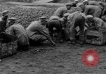 Immagine di Prigionieri di guerra sovietici L'Ucraina, 1919, secondo 33 filmato di repertorio 65675045947