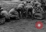 Immagine di Prigionieri di guerra sovietici L'Ucraina, 1919, secondo 34 filmato di repertorio 65675045947