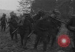 Immagine di Soldati polacchi con bracci e pale L'Ucraina, 1919, secondo 6 filmato di repertorio 65675045948