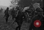 Immagine di Soldati polacchi con bracci e pale L'Ucraina, 1919, secondo 9 filmato di repertorio 65675045948