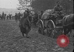 Immagine di Soldati polacchi con bracci e pale L'Ucraina, 1919, secondo 14 filmato di repertorio 65675045948