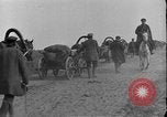 Immagine di Soldati polacchi con bracci e pale L'Ucraina, 1919, secondo 42 filmato di repertorio 65675045948
