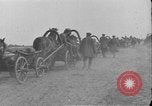 Immagine di Soldati polacchi con bracci e pale L'Ucraina, 1919, secondo 47 filmato di repertorio 65675045948