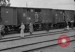 Immagine di Soldati polacchi e le famiglie di evacuazione Polonia, 1919, secondo 8 filmato di repertorio 65675045949