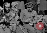 Immagine di Soldati polacchi e le famiglie di evacuazione Polonia, 1919, secondo 10 filmato di repertorio 65675045949