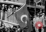 Immagine di I Nazionalisti turchi pongono sul dock Samsun Turchia, 1922, secondo 5 filmato di repertorio 65675045953