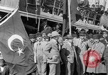 Immagine di I Nazionalisti turchi pongono sul dock Samsun Turchia, 1922, secondo 10 filmato di repertorio 65675045953