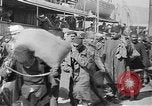 Immagine di I Nazionalisti turchi pongono sul dock Samsun Turchia, 1922, secondo 17 filmato di repertorio 65675045953