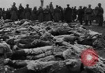 Image Tsar Nicholas II vues les soldats tombés Eastern Front théâtre européen, 1916, de la seconde 26 séquences d'archives historiques vidéo 65675045957