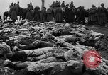 Image Tsar Nicholas II vues les soldats tombés Eastern Front théâtre européen, 1916, de la seconde 36 séquences d'archives historiques vidéo 65675045957