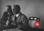 Immagine di Due Stati Uniti Governo federale funzionari United States USA, 1920, secondo 7 filmato di repertorio 65675045972