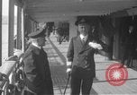 Immagine di Il capitano del British ocean liner Europa, 1920, secondo 5 filmato di repertorio 65675045973