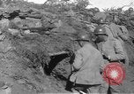 Standbild Serbische Truppen in der Schlacht von Monastir Monastir Serbien, 1917, aus Sekunde 13 historischem Filmmaterial Videoclip 65675045991