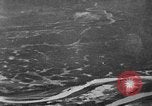 Standbild strafing Vietnam, 1965, aus Sekunde 10 historischem Filmmaterial Videoclip 65675045994