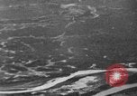 Standbild strafing Vietnam, 1965, aus Sekunde 22 historischem Filmmaterial Videoclip 65675045994